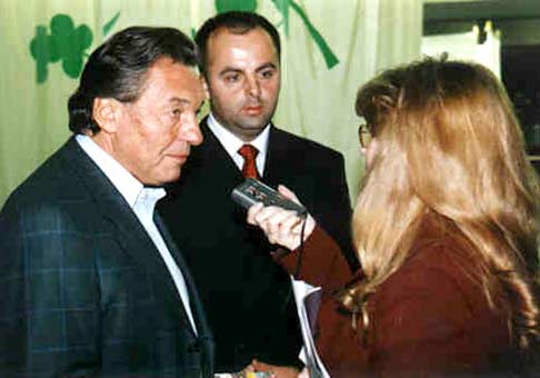 Karel Gott v úlohe diabla, aj to možete vidieť v českej rozprávke Z pekla štěstí 2.