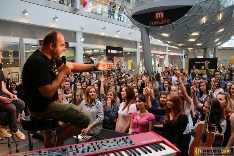 Topfest tour 2014. OC Laugaricio - skveli mladi mili ludia!!!!! 20.máj.2014. Trenčín.