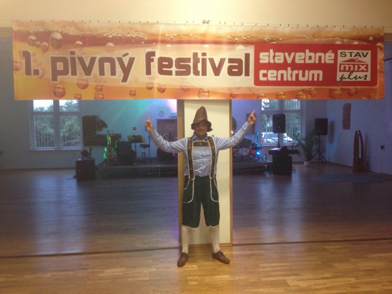 Pivny festival spoločnosti Stavmix. September.2013. Stupava.