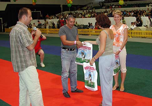 Medzinárodná výstava psov Incheba. 21.8.2004.